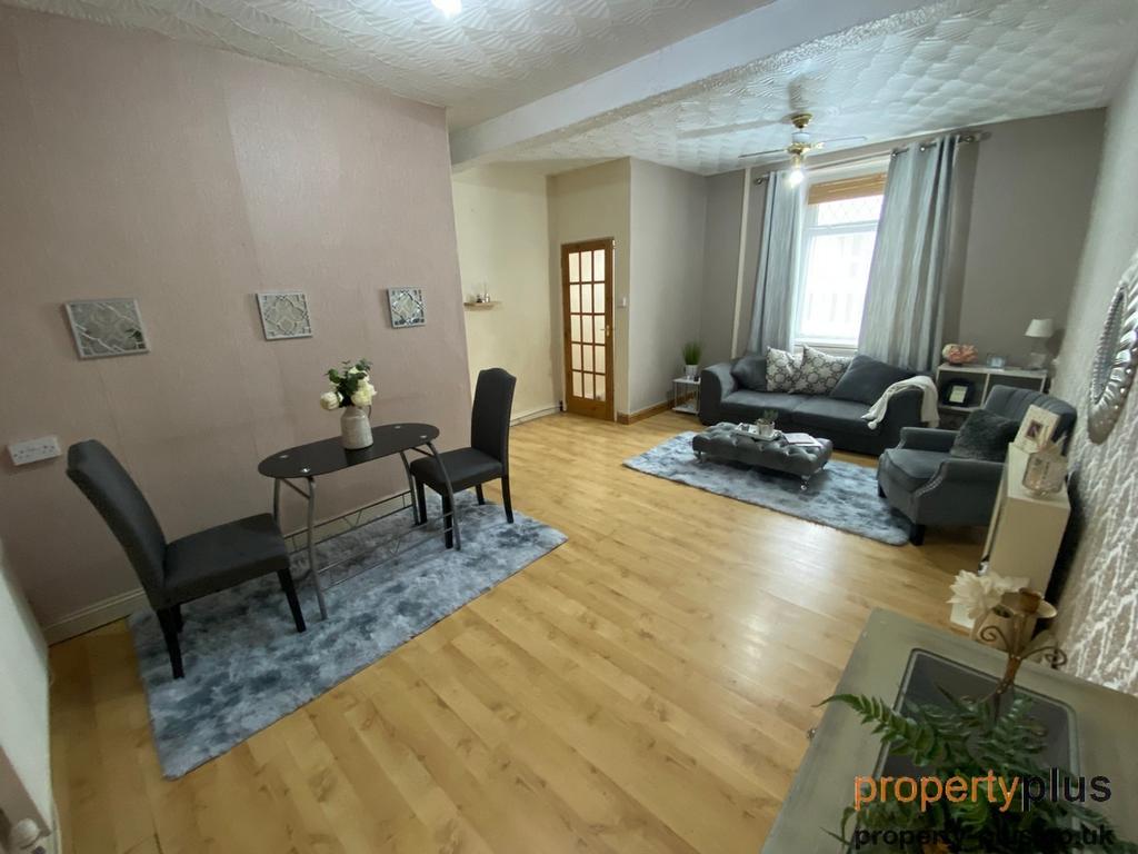 Margaret Street, Hopkinstown Pontypridd 3 bed terraced house £110,000