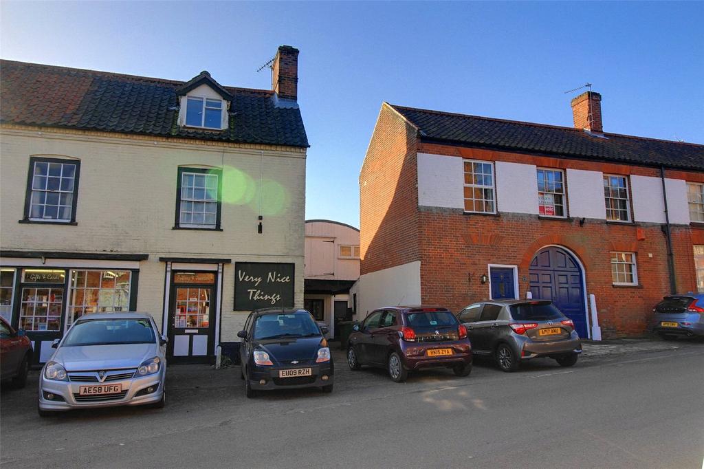 Riches House, Market Place, Reepham... 1 bed apartment £535 pcm (£123 pw)