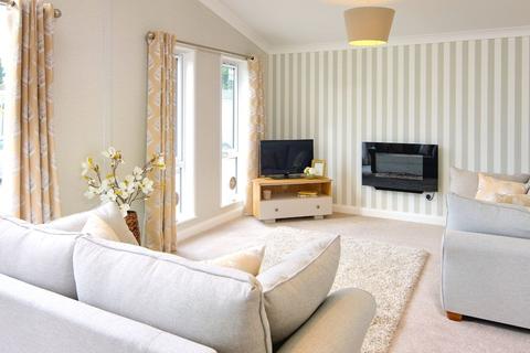2 bedroom park home for sale - Willerby Kingswood (Summer Sale £205,995) at Saltmarshe Castle Residential Park, Saltmarshe Castle Residential Park, Stourport Road, Bromyard HR7