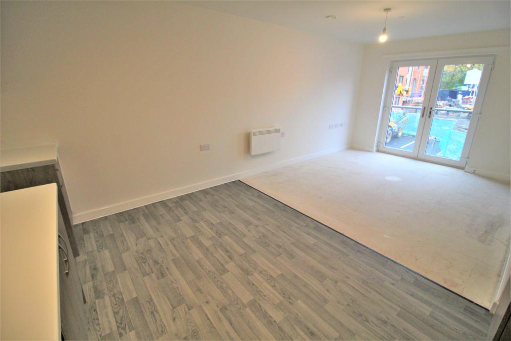 Chorley Street, Bolton BL1 2 bed apartment £520 pcm (£120 pw)