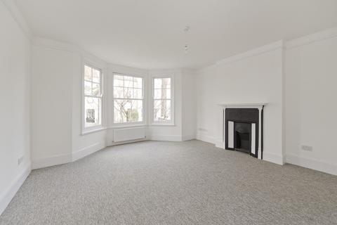 4 bedroom maisonette to rent, St Quintin Avenue, London, W10