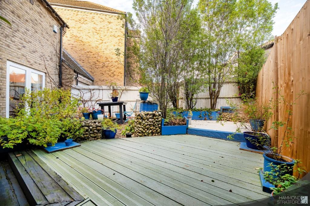 Round House Way, Cringleford 4 bed link detached house £325,000