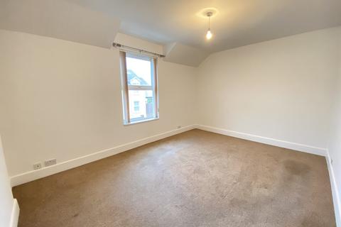 16 Bay View, Paignton, TQ3 2DL