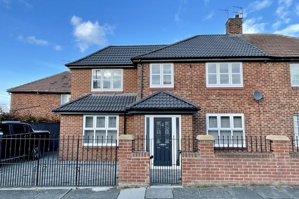 Hardie Drive, West Boldon 4 bed semidetached house £199,950