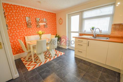 67 Erskine Crescent, Sheffield, S2 3LQ