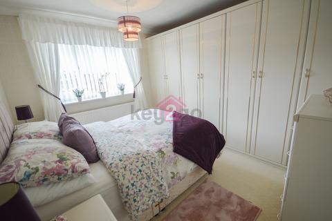 67 Erskine Crescent, Sheffield, S2 3LQ