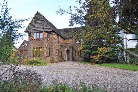 3 bedroom detached house for sale, Windmill Lane, Ashbourne