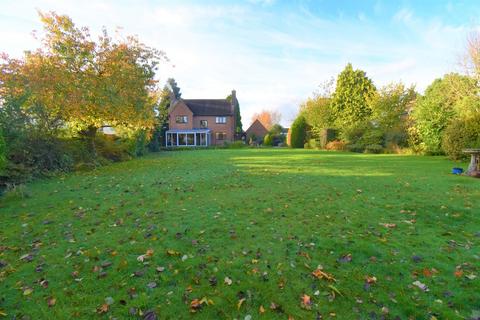 3 bedroom detached house for sale, Windmill Lane, Ashbourne