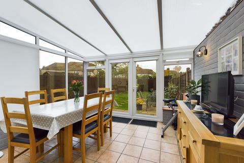 10 Broadway Close, South Croydon, CR2 9EP