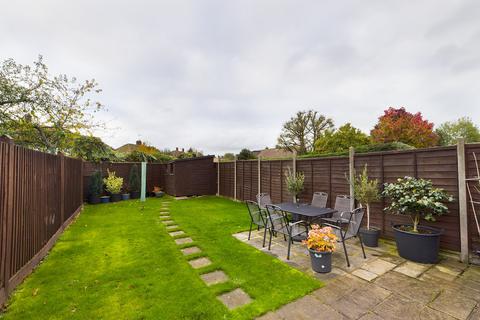 10 Broadway Close, South Croydon, CR2 9EP