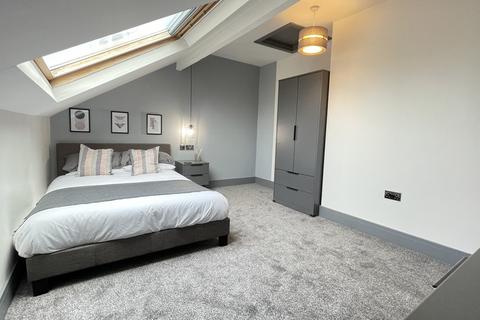 1 bedroom in a house share to rent, Salisbury Grove, Leeds LS12