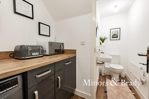 2 Bray Drive, Wymondham, NR18 0GQ