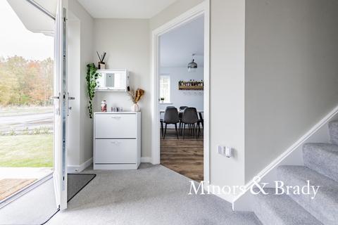 2 Bray Drive, Wymondham, NR18 0GQ