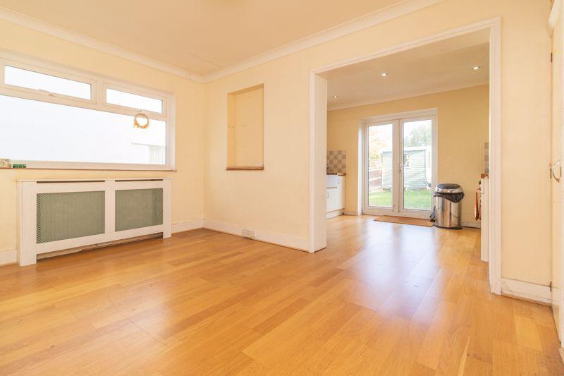 Alexandra Road, Warlingham 2 bed semidetached house £375,000
