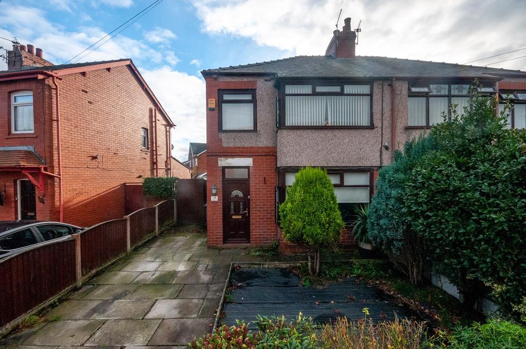 Booths Brow Road, AshtoninMakerfield, Wigan, WN4 3 bed semidetached