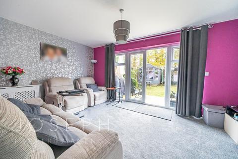 41 The Circle, Great Blakenham, Ipswich, IP6 0FD