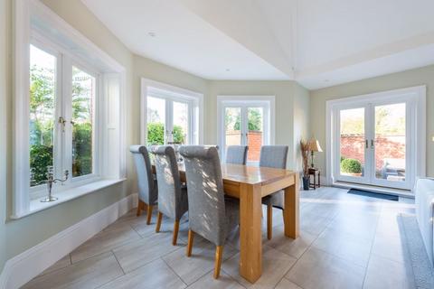 Sunhaven Manor Ranmore Common, Dorking, RH5 6SX