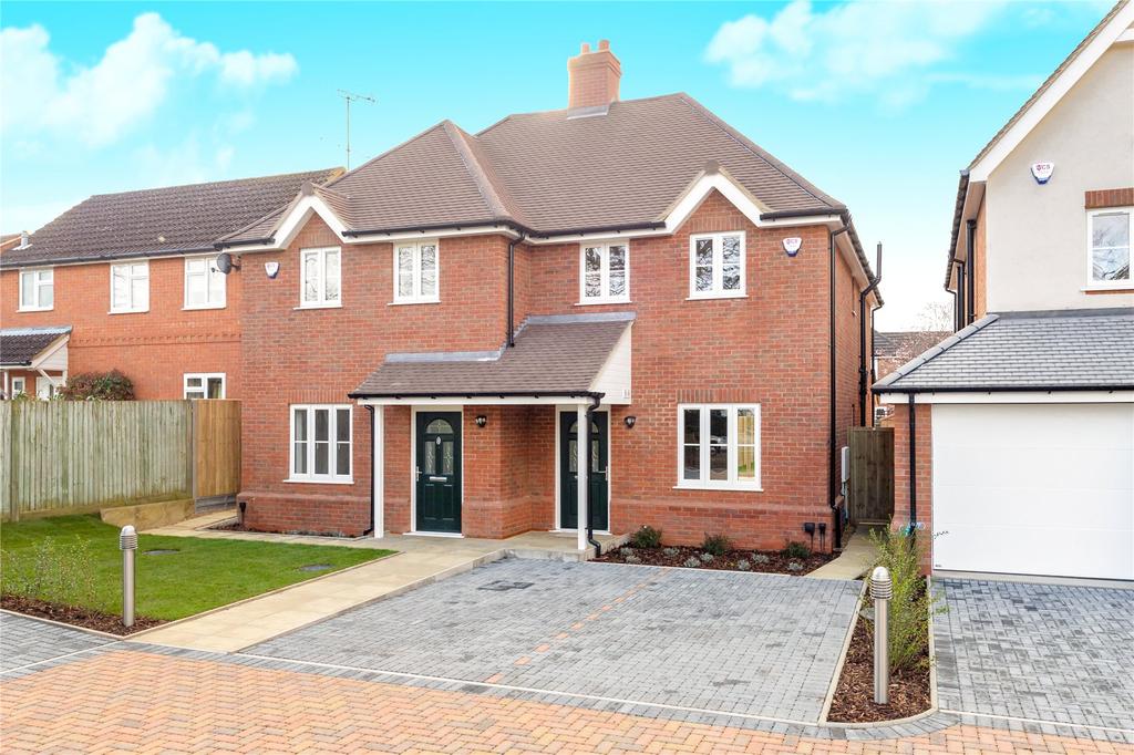 Park View Drive North, Charvil, Reading, Berkshire, RG10 3 bed semi