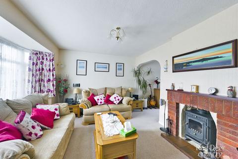 2 Normandy Avenue, Watchet, TA23 0TU
