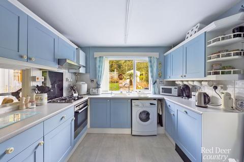 2 Normandy Avenue, Watchet, TA23 0TU