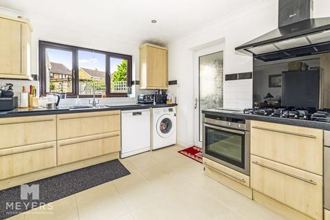 6 Crusader Road, Bournemouth, BH11 9TZ