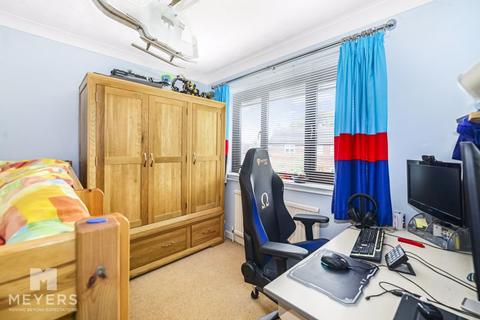 6 Crusader Road, Bournemouth, BH11 9TZ