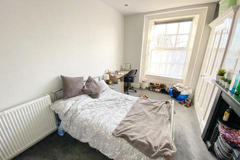 4 bedroom flat to rent, 3a Westbourne Road, Broomhill