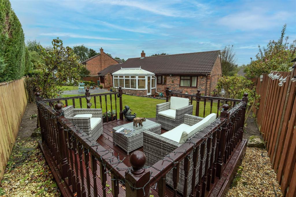 North Meadow, Hutton Rudby, Yarm 3 bed detached bungalow £465,000