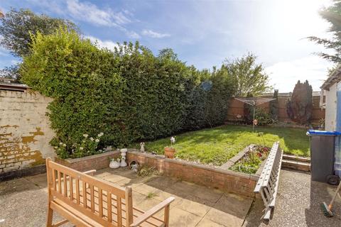 111 The Strand, Goring By Sea, Worthing, BN12 6DR
