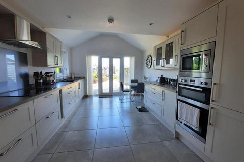 3 bedroom semi-detached house to rent, Southgate Farm, Broadfield, Buntingford