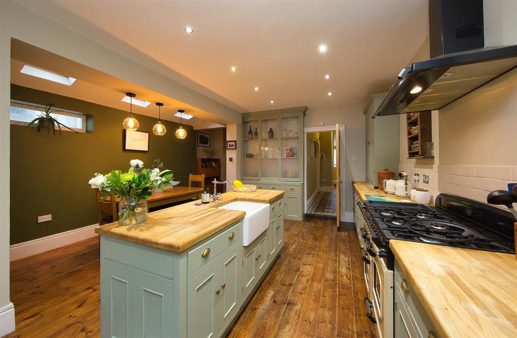 5 Boverton St 0100.jpg