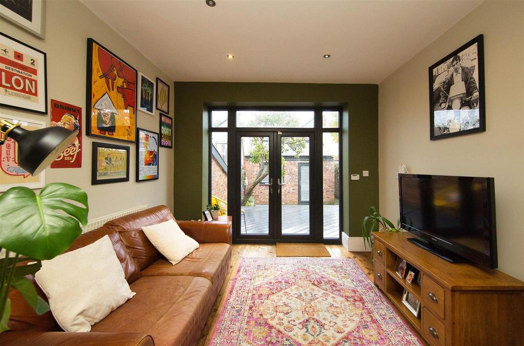 5 Boverton St 0101.jpg