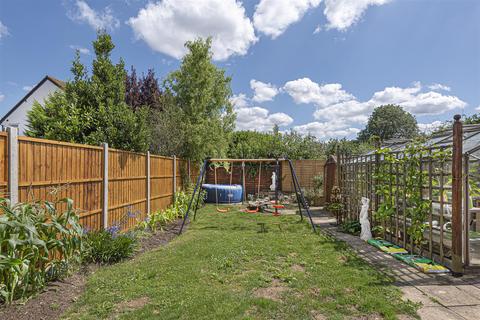 6 Glenwood Road, Epsom, KT17 2LZ