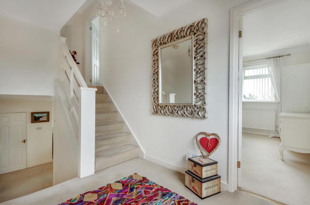 Aldwyn Road, Fforestfach, Swansea 3 bed detached house £425,000