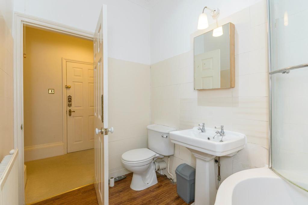 WORBMAHTOC56 - Bathroom B.jpg