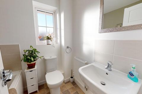 34 Central Boulevard, Aylesham, Canterbury, CT3 3FF