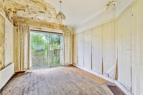 7 Highfield Close, Long Ditton, Surbiton, KT6 5JG