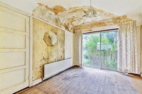 7 Highfield Close, Long Ditton, Surbiton, KT6 5JG