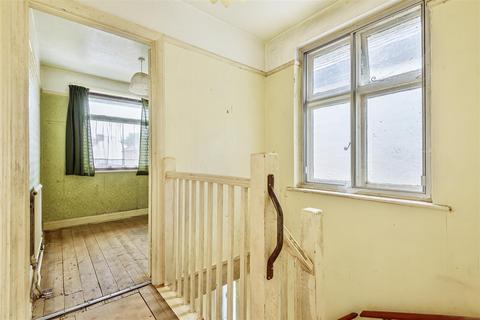 7 Highfield Close, Long Ditton, Surbiton, KT6 5JG