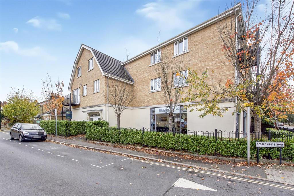 Second Cross Road, Twickenham 2 bed apartment £475,000