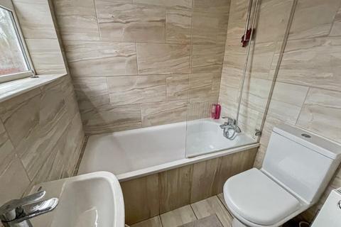 14 Blythe Road, Coventry, CV1 5AW