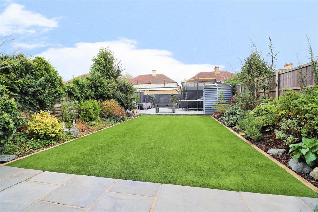 Preston Drive, Bexleyheath 5 bed semidetached house £675,000