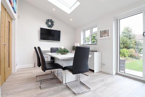 54 Preston Drive, Bexleyheath, DA7 4UQ