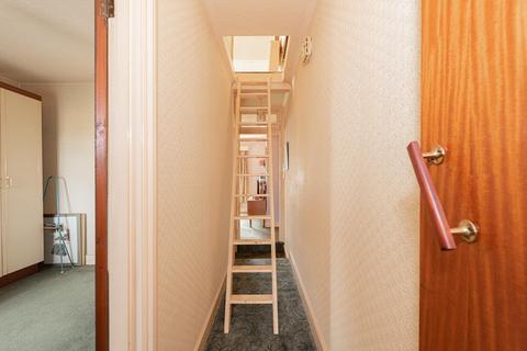 47 Miles Road, Epsom, KT19 9AA