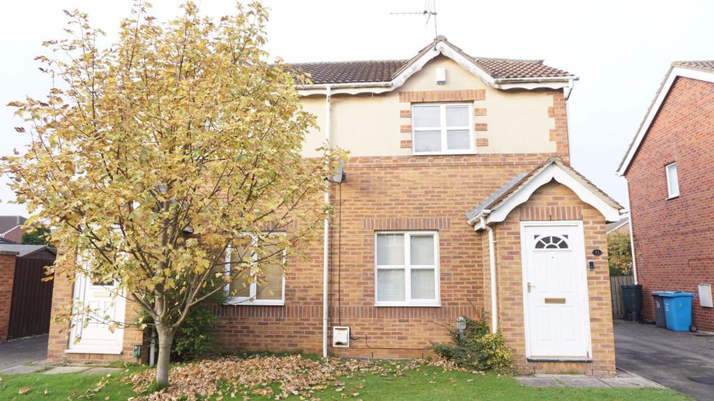 71 Mast Drive, Victoria Dock, Hull, HU9 1ST 2 bed terraced house £595
