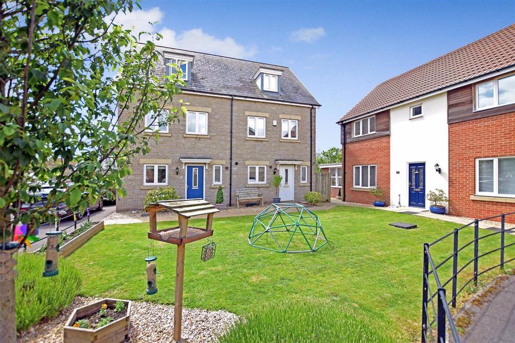 Sorrel Gardens, Portishead 3 bed house £1,550 pcm (£358 pw)