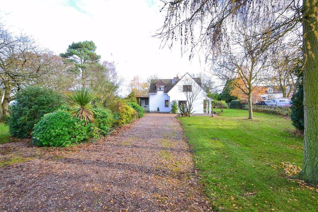 Lyth Bank, Lyth Hill, Shrewsbury 3 bed detached house £950 pcm (£219 pw)