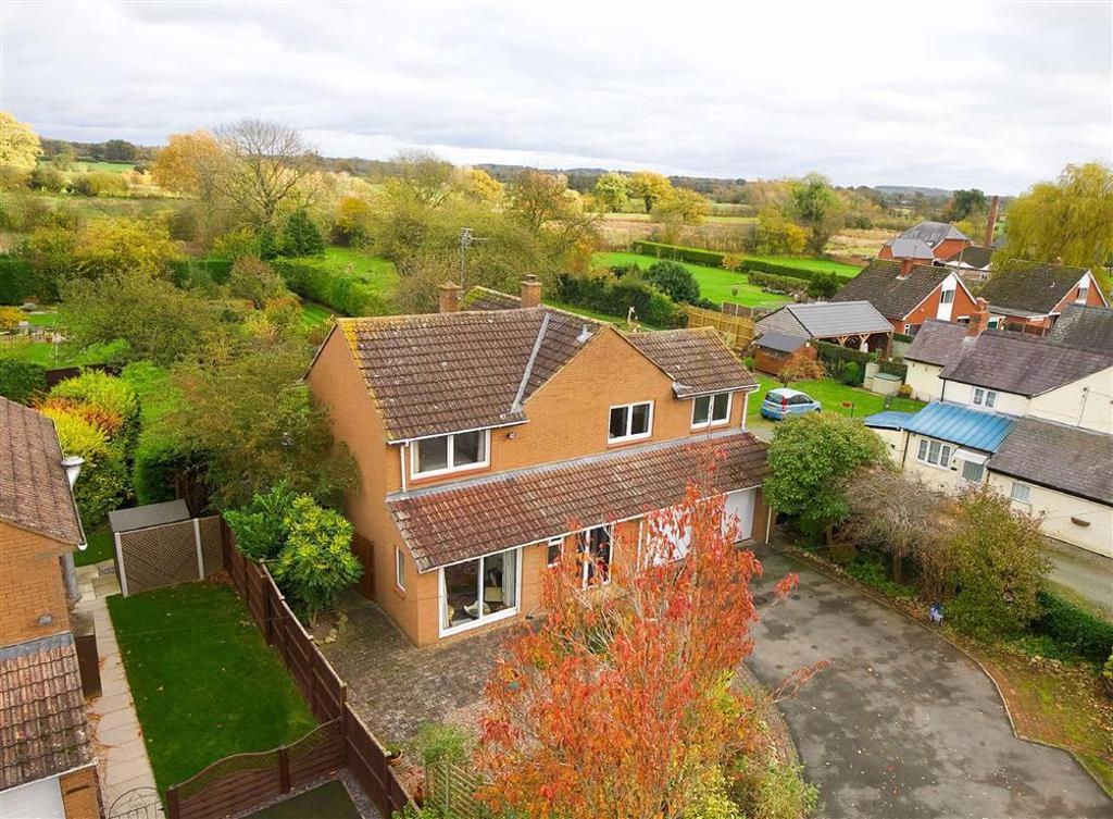 Maesbury Marsh, Oswestry, SY10 4 bed country house £425,000