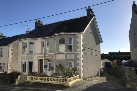 124 Alexandra Road, St Austell, PL25 4QJ