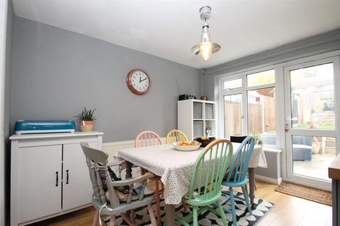 37 Cedar Close, Ditton, Aylesford, ME20 6EN